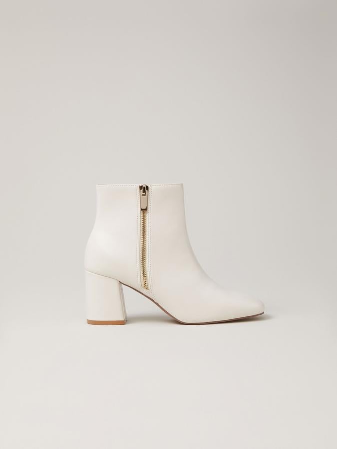 Botines de Lefties, (16,09 euros).