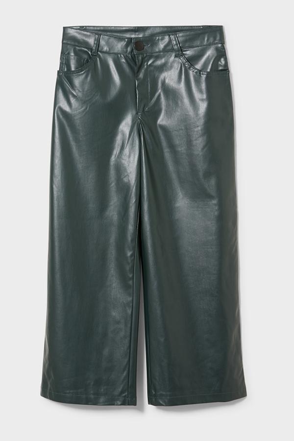 Pantalones culotte de polipiel, de C&A (24,99 €).