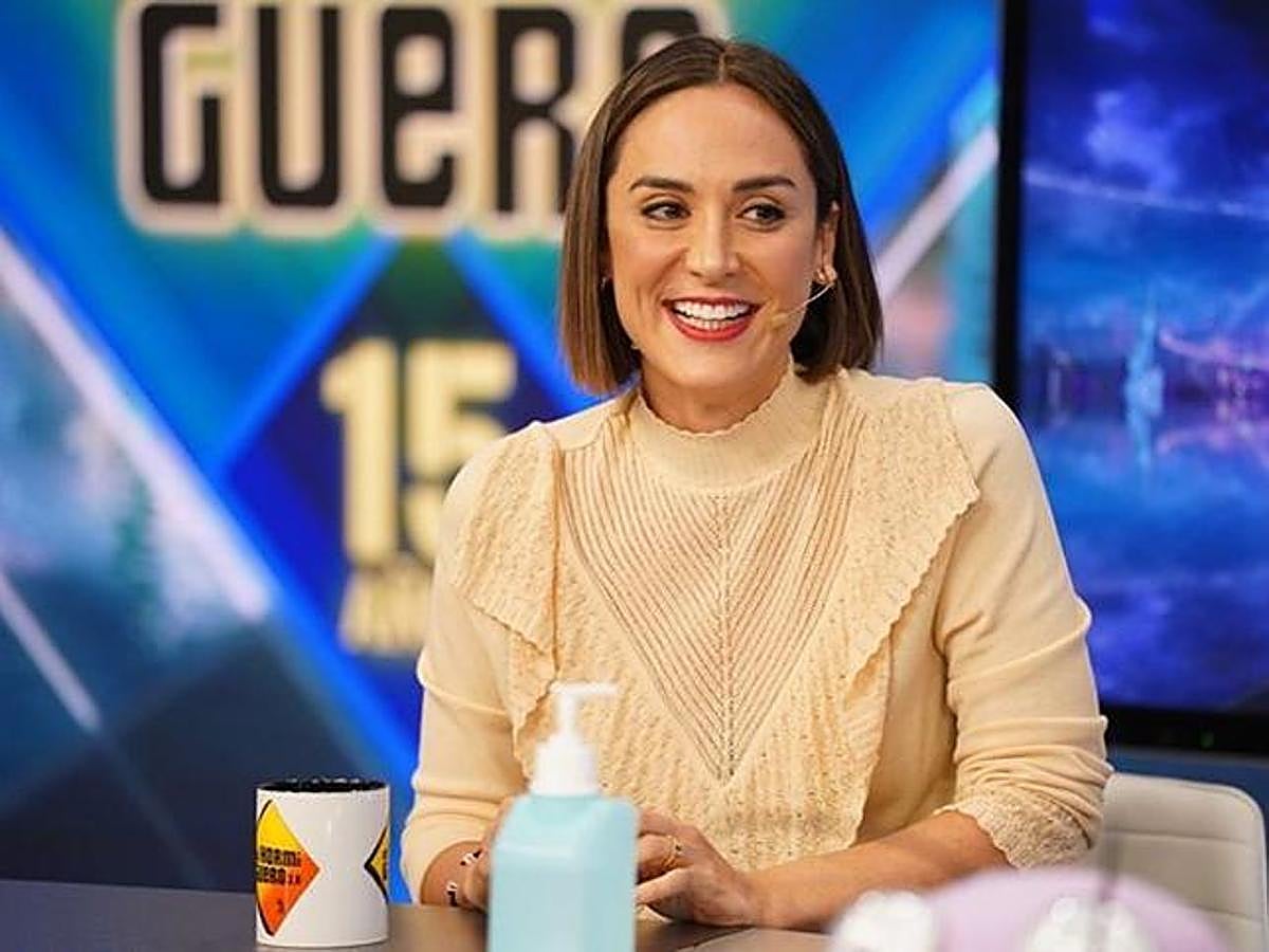 Uno de nuestos  jerséis favoritos de los que ha lucidoTamara Falcó  es este suéter súper romántico y muy femenino de Zara. ¿El problema? Que la colaboradora arrasó con él y se quedó agotado y con lista de espera...