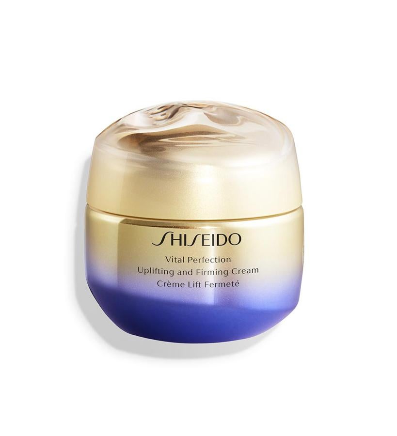 La crema Vital Perfection Uplifting and Firming de Shiseido ha sido formulada con ReNeura Technology para ofrecer resultados más rápidos frente al envejecimiento y el exclusivo complejo KURENAI-TruLift que ayuda a favorecer la resistencia y la elasticidadpara mejorar la firmeza. Protege frente a la sequedad y revela una piel más firme, tersa y uniforme en tan solo una semana.