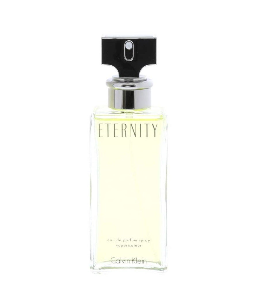 Eternity de Calvin Klein es un clásico que fue creado por Sophia Grojsman en 1988. Sus notas son frescas de cítricos y plantas, seguidas de violeta y lirio de los valles. Antes: 73,65 euros.  Ahora: 42,95 euros .