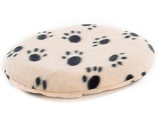 Una cama ideal para que tu mascota descanse caliente en invierno.