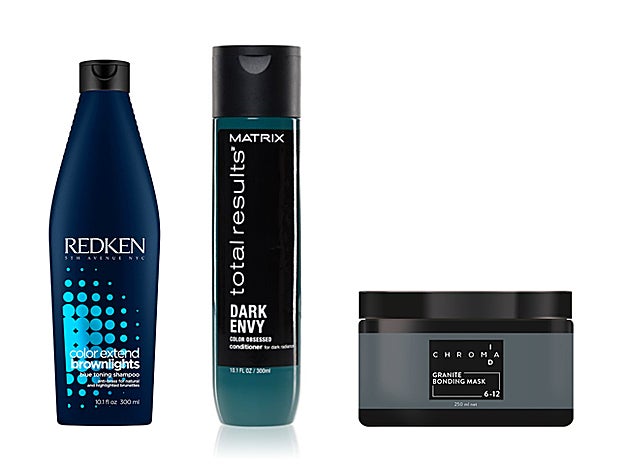 Champú Color Extend Brownlights de Redken (19,99 €). Acondicionador Total Results Dark Envy de Matrix (13,80 €). Mascarilla Granite Bonding Mask Chroma ID de Schwarzkopf Professional (27,83 €).