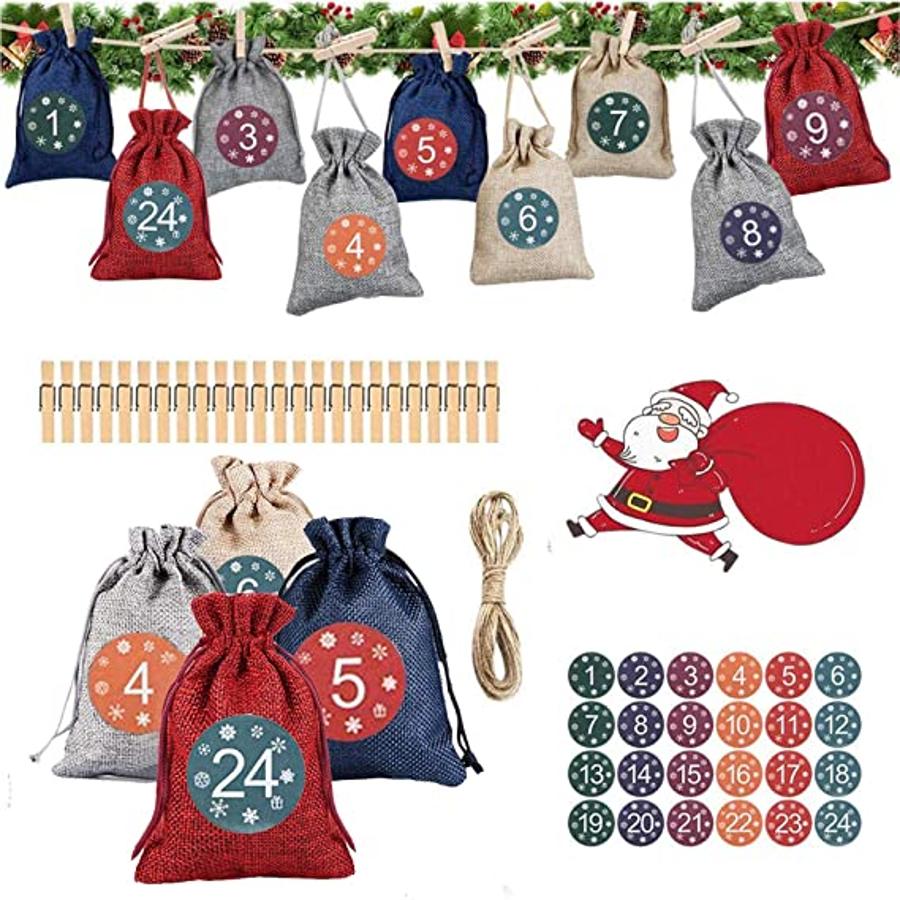 En Amazon encontramos, por 12 euros, este kit para crear tu propio calendario d eAdviento y rellenarlo con las sorpresas que más os gusten. Además, pasaréis una divertida tarde de manualidades construyéndolo.