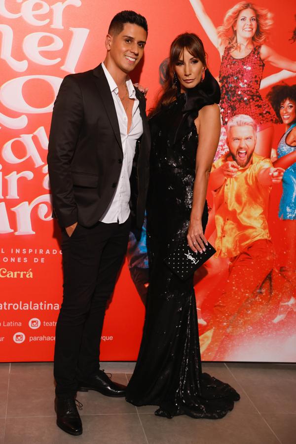 Lo tenían todo listo para darse el 'sí, quiero', sin embargo, tras su paso por el 'Deluxe', la relación de Fani Carbajo y Christofer se vea tocada de muerte. Tanto, que ella misma confirmaba que habían tomado caminos separados a principio de noviembre. Atrás quedan ocho años de relación que no les va a ser fácil olvidar.