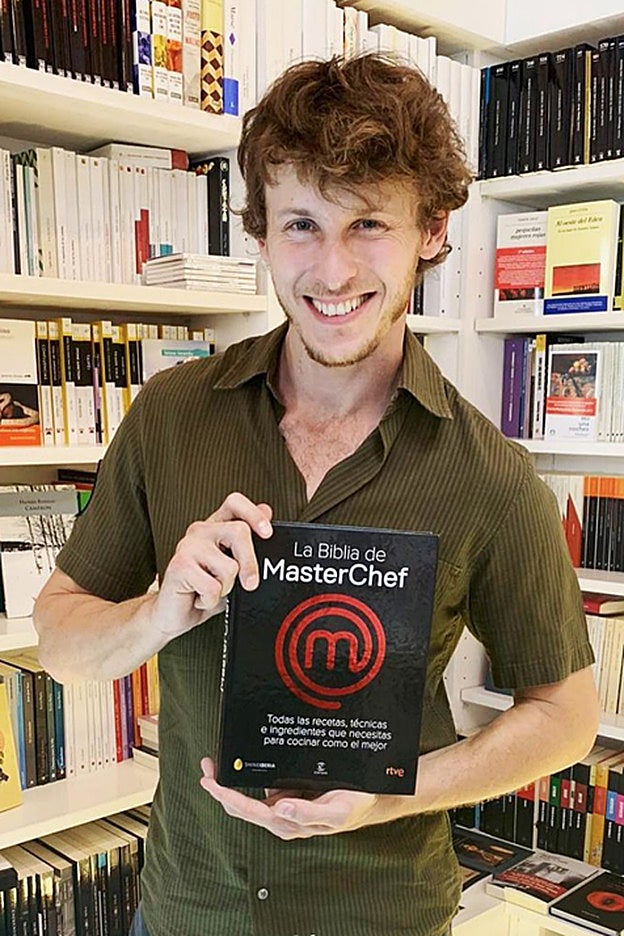 Nicolás Coronado, hijo del actor Jose Coronado, puede convertirse en el ganador de la final de Masterchef Celebrity.