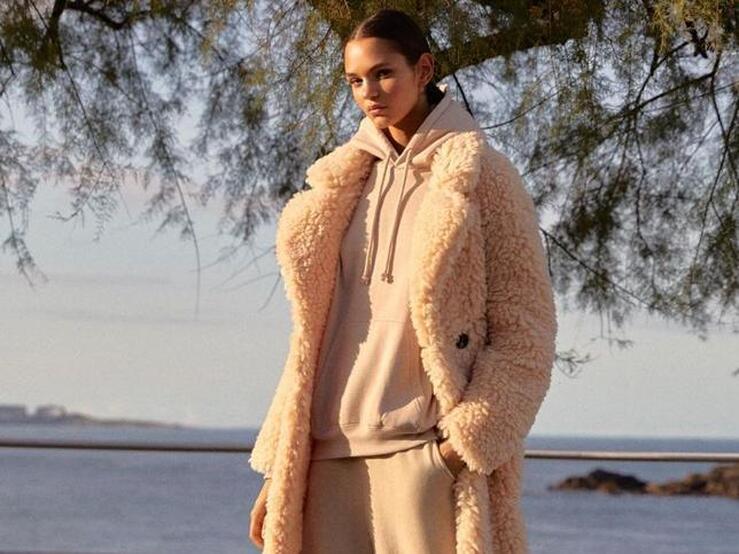 Fotos: Esta temporada, las tendencias se llevan en clave maxi: jerséis, chaquetas y accesorios que te van a enamorar