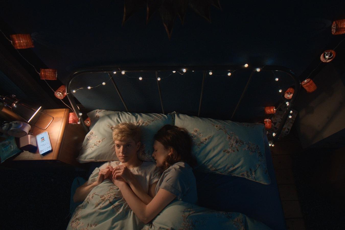 Esta comedia triste, creada por la humorista canadiense Mae Martin, ha sido sin duda uno de los descubrimientos de 2020. Seis capítulos de media hora nos cuentan la imperfecta historia de amor de Mae, un trasunto de la propia Martin, y George (Charlotte Ritchie), una joven inglesa que no acaba de hacer las paces con su sexualidad. Tendrá una segunda y última temporada, prevista para 2021.