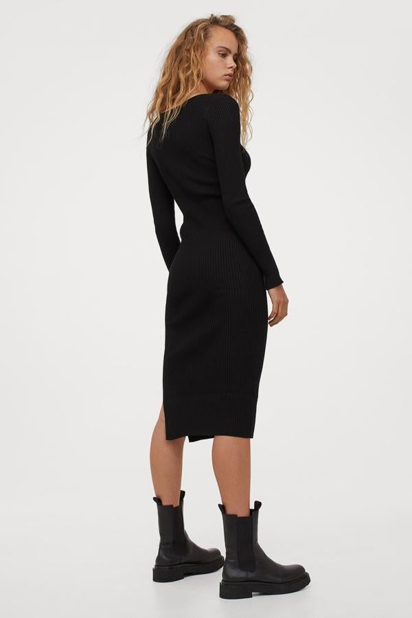 ¡Y muy sexy también! Los vestidos de canalé nos ayudan a presumir de tipazo sin dejar de estar cómodas. Este midi cuesta 24.99 euros en H&M.