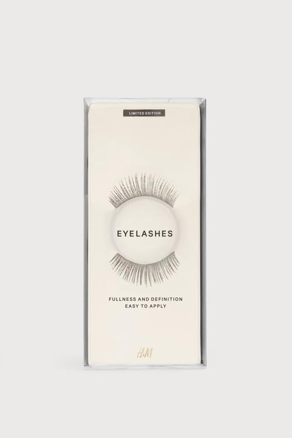 Pestañas postizas con purpurina, de H&M (6,99 euros).