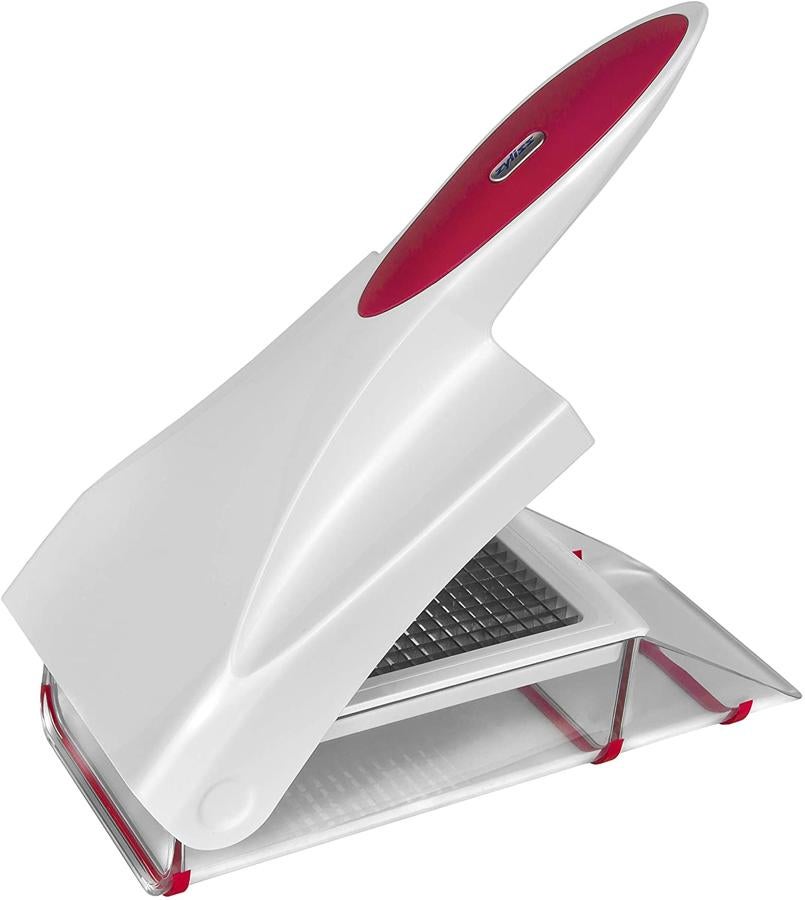 De fácil manejo y limpieza, este cortador de verduras cuenta con dos cuchillas de acero inoxidable de diferentes tamaños. Es de Zyliss y tiene un precio de 32,24 euros.