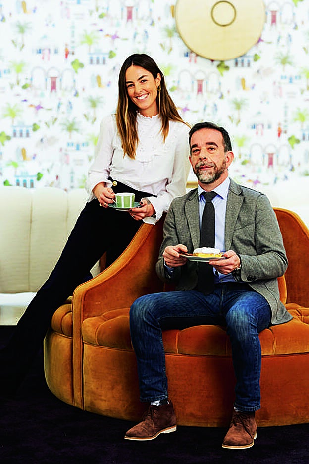 La interiorista María Santos y el decorador Ignacio Bañón.
