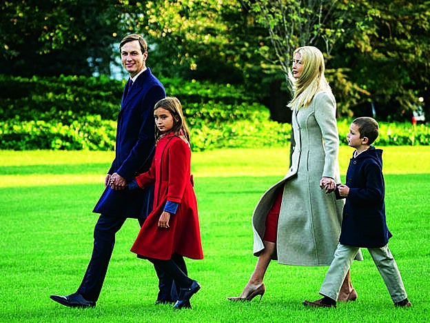 Con su marido, Jared Kushner, y sus hijos, Arabella y Joseph.