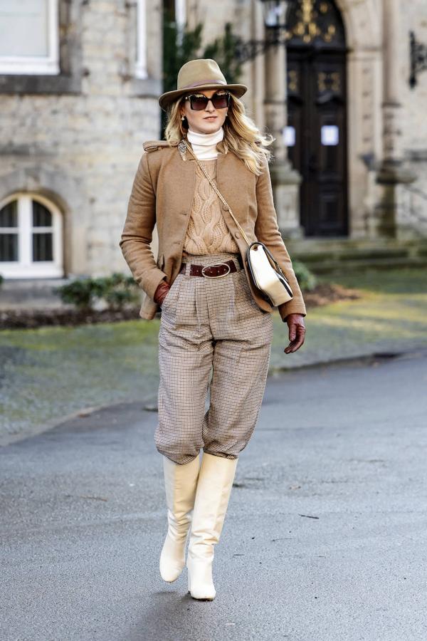 La inspiración campestre también se puede declinar en esta potente combinación cromática y salir más que airosa.