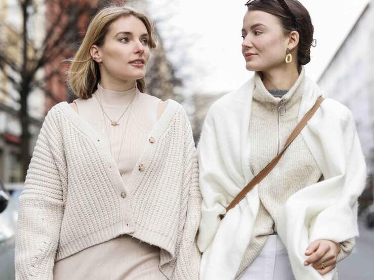 Fotos: Las 9 chaquetas de punto más baratas de las rebajas que combinan con todo