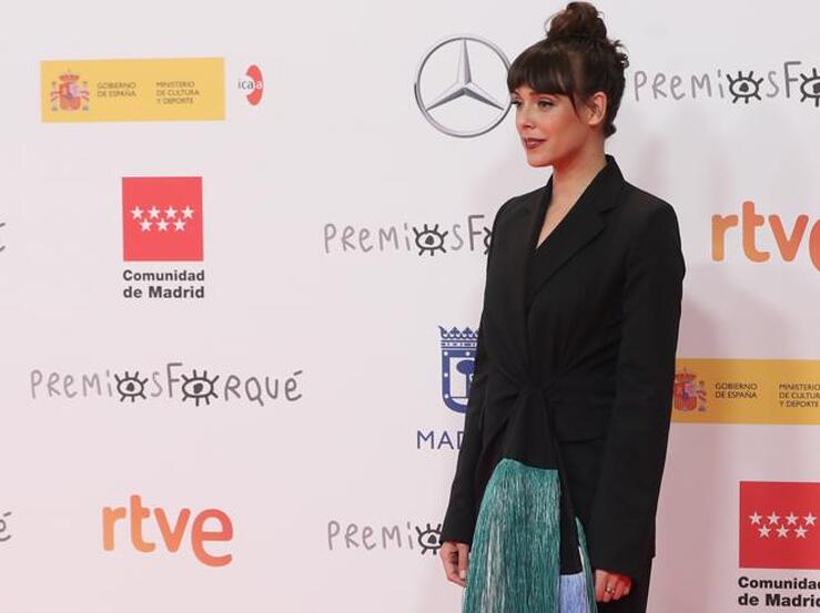 Fotos: Vestidos negros y escotes originales: Así han sido los looks de la alfombra roja de los Premios Forqué 2021