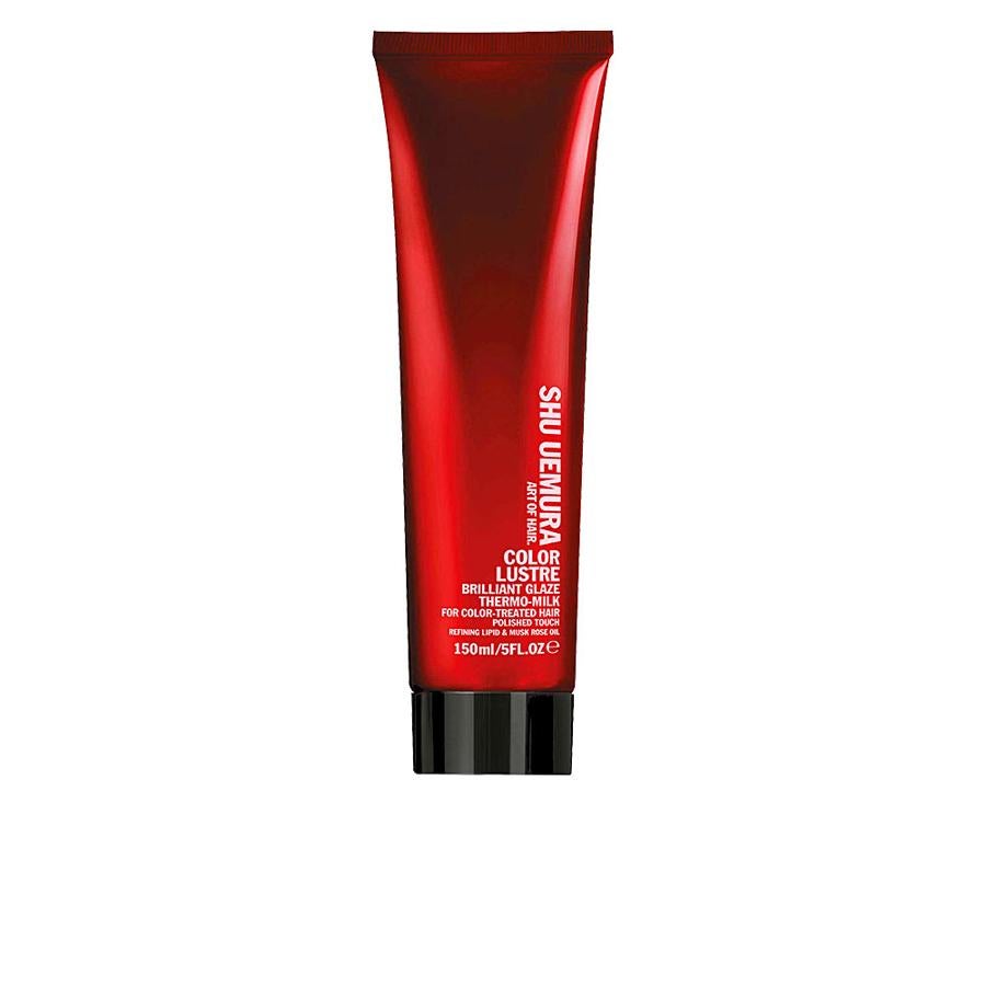 Color Lustre Thermi-Milk de Shu Uemura  es un protector térmico específico para los cabellos teñidos con textura leche que proporciona una protección total ante el calor y las altas temperaturas (33,63 euros).