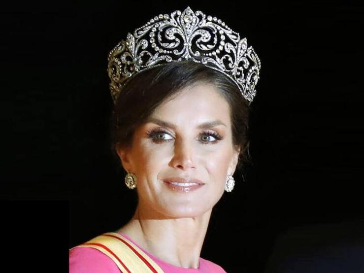Fotos: La historia detrás de las 15 tiaras más impactantes de la realeza: de Doña Letizia a la reina Isabel II