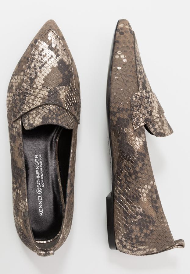 Loafers de Kennel + Schmenger en Zalando estampado piel de serpiente: 77,95 euros (antes 259,95 euros). Disponible en otros dos colores (plateado y negro). Los encuentras desde la talla 35,5 a la 40.