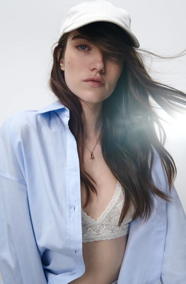 Y también los de las iniciales, al más puro estilo Celine, pero en el versión zarera y low cost (12.95 euros).