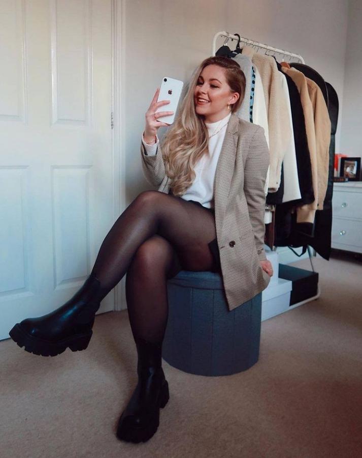 Amamos las blazers y en Primark, puedes encontrar una amplia colección, como esta de cuadros de la imagen.