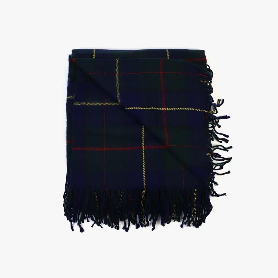 Pocos planes mejores ahora mismo que un maratón de series, sofá y manta en casa. Y esta manta de cuadros, además, está rebajada a 17.99 euros en A Loja do Gato Preto.