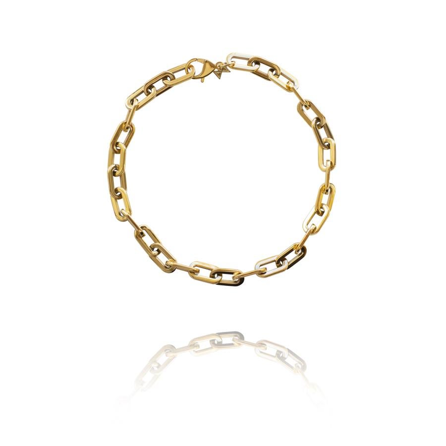 Con eslabones anchos, de Ariane Jewels (55 euros).