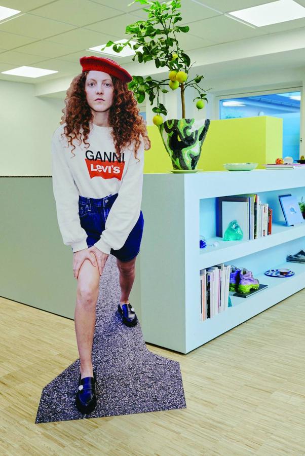 Imagen de la campaña de la colección de Levi's & Ganni.