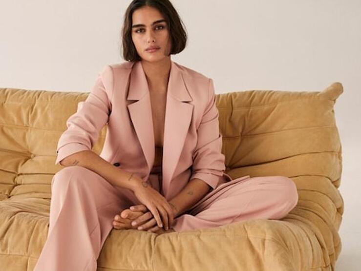 Fotos: Los más vendidos de la nueva colección de Mango (que tienes que conseguir antes de que se agoten)