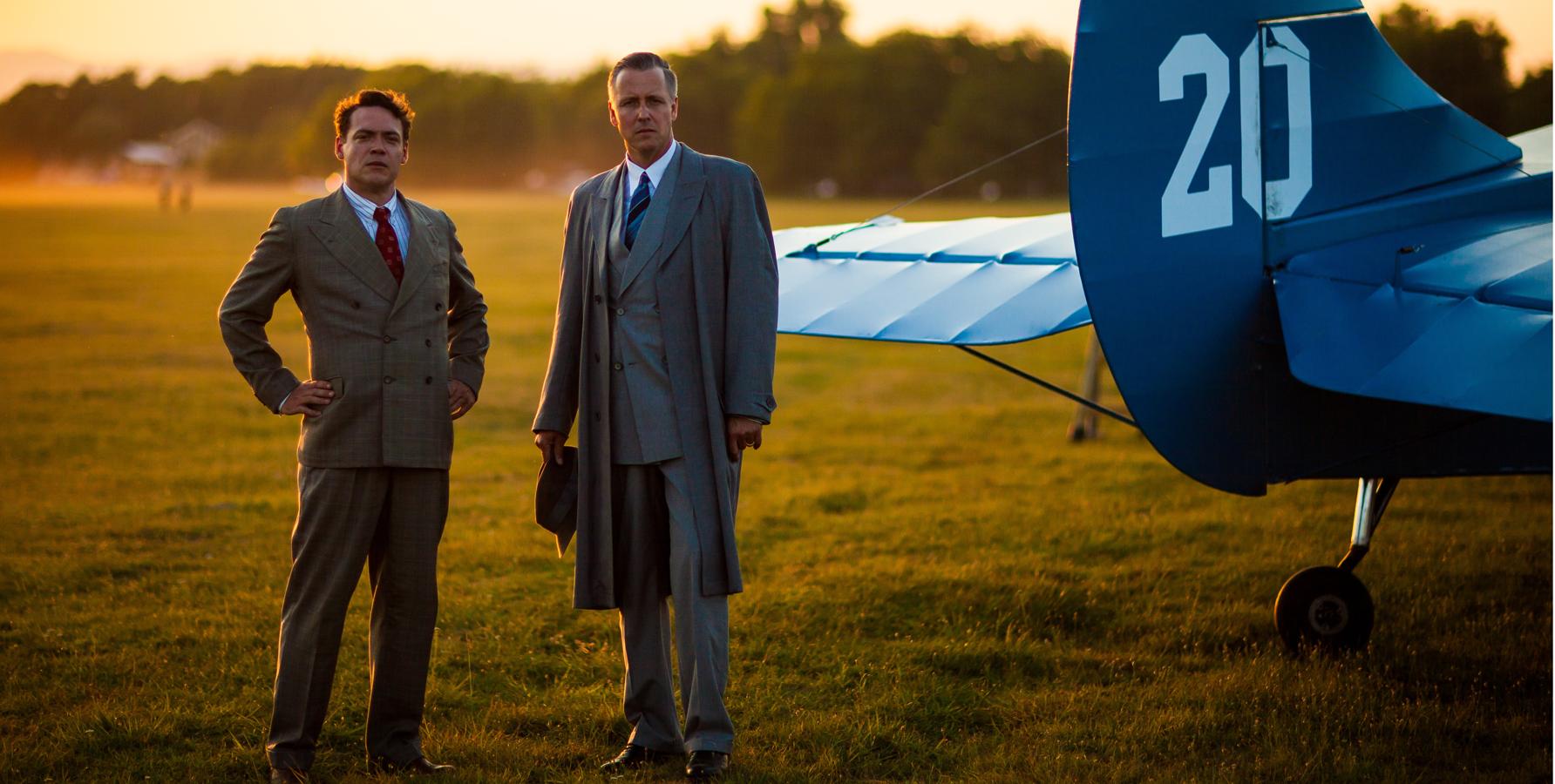 Surcando los cielos. Temporada 1. Filmin. 9 de marzo.Esta miniserie histórica de siete episodios de origen holandés narra la relación de Anthony Fokker y Albert Plesman, dos pioneros de la aviación que vivieron durante el periodo de entre guerras una rivalidad que marcó la historia de la aviación europea.