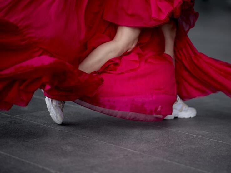 Fotos: Las 10 zapatillas cómodas y de plena tendencia que querrás llevar con vestido, falda o vaqueros esta primavera (y que hemos encontrado más baratas en Amazon)