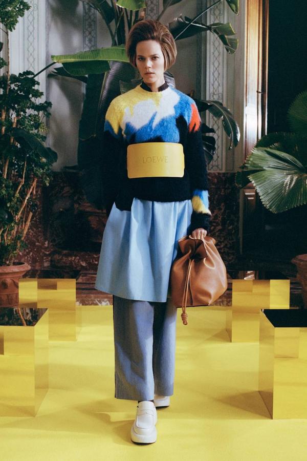 Desfile de Loewe OI 21-22.