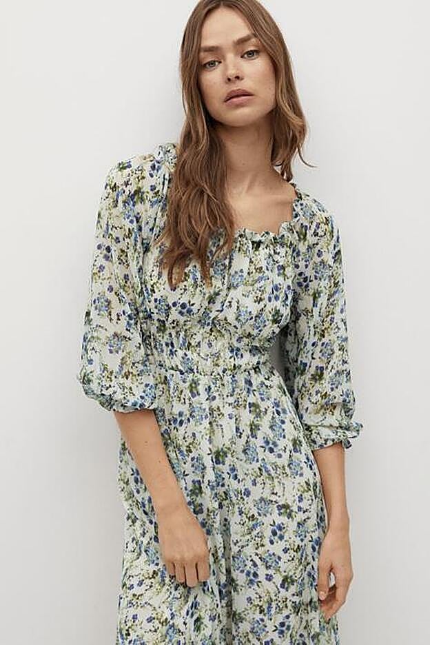 Cuenta con manga abullonada y una abertura en al espalda que hacen de este vestido una presda muy especial.