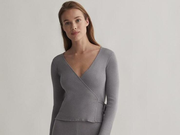 Fotos: Oysho tiene los looks de punto más gustosos de la primavera: de chalecos a pantalones comodísimos