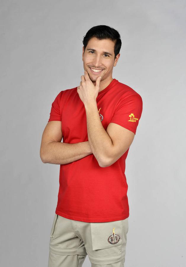 El italiano es todo un experto en realities: tuvo una intensa atracción con Adara Molinero en ‘GH VIP 7’, ganó ‘El tiempo del descuento’ y vivió varias semanas en el pisito de ‘Solo’.Su historia con Adara fue una de las más intensas que hemos vivido en los últimos tiempos. Iniciaron un acercamiento cuando los dos convivían en Guadalix de la Sierra, aunque ella tenía pareja.