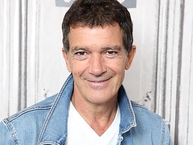 El avión de 4,5 millones de euros que Antonio Banderas se compró porque odia los aeropuertos y que ha decicido utilizar después de tres años