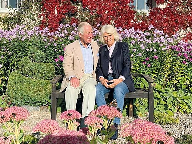 Simon Charles Dorante-Day, el hombre que afirma ser el hijo secreto de Camilla Parker Bowles y el príncipe Carlos de Inglaterra