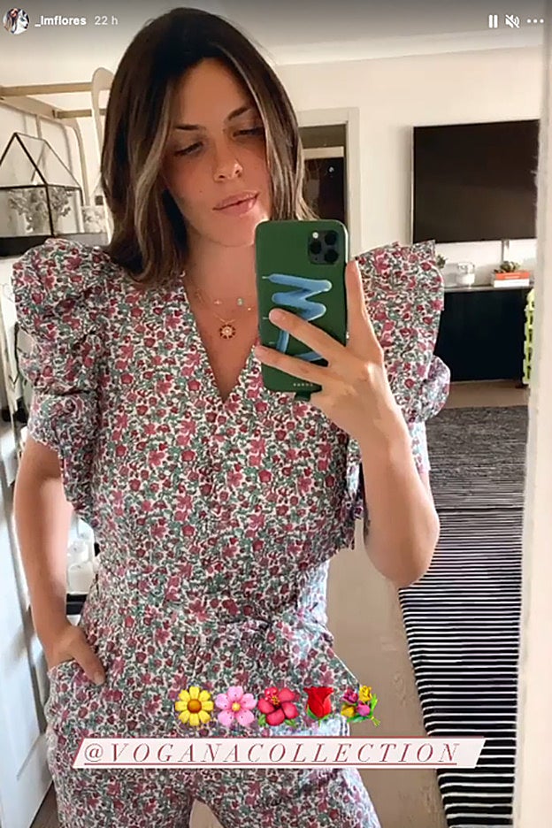 Laura Matamoros muestra su mono de flores en sus 'stories' de Instagram.