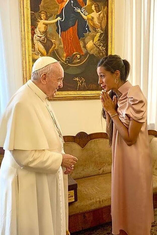 "En la profunda mirada de este hombre está el amor necesario para dignificar a la mujer", escribía Rocío en el inicio del texto que acompañaba a esta foto.