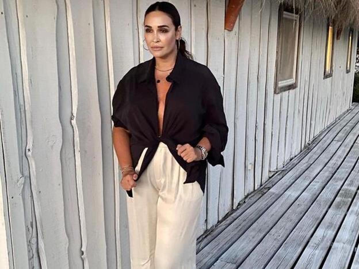 Pincha en la imagen para descubrir los mejores looks de Vicky Martín Berrocal: de los pantalones de Zara más estilizadores a sus prendas de efecto piel favoritas.