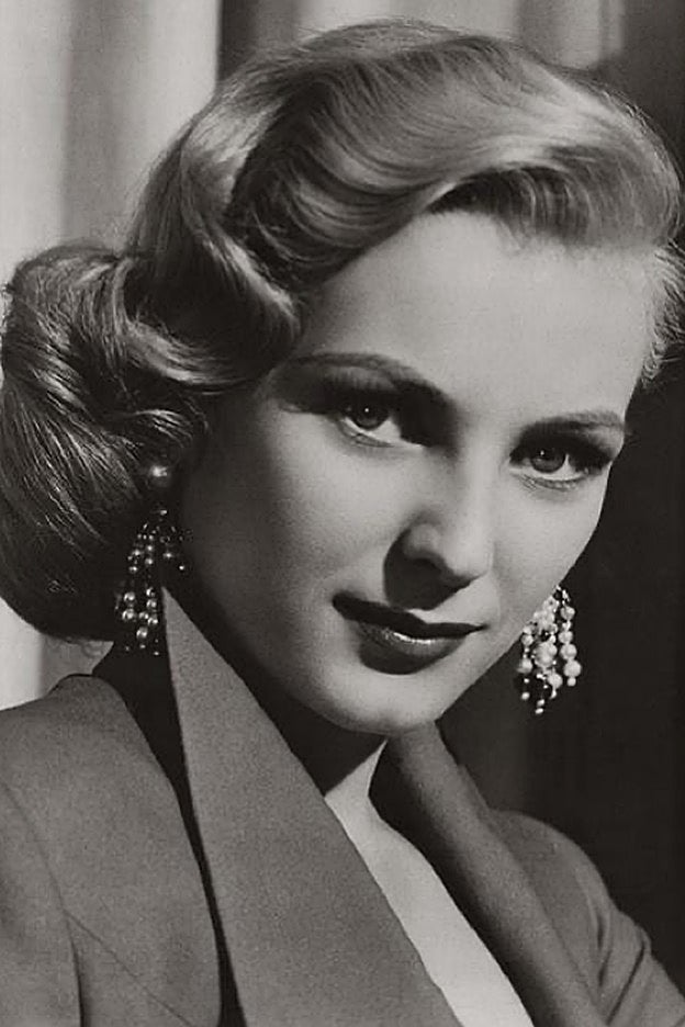 La actriz checa Miroslava Stern fue amante de Luis Miguel Dominguín.