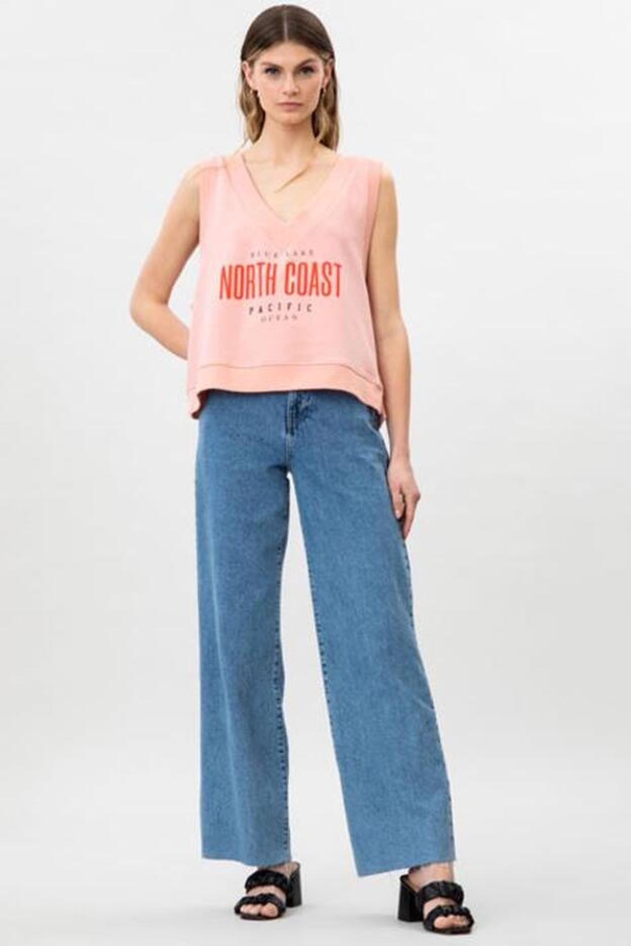 Pincha en la imagen para descubrir los chalecos largos que te puedes poner como vestido para lucir un look elegante.