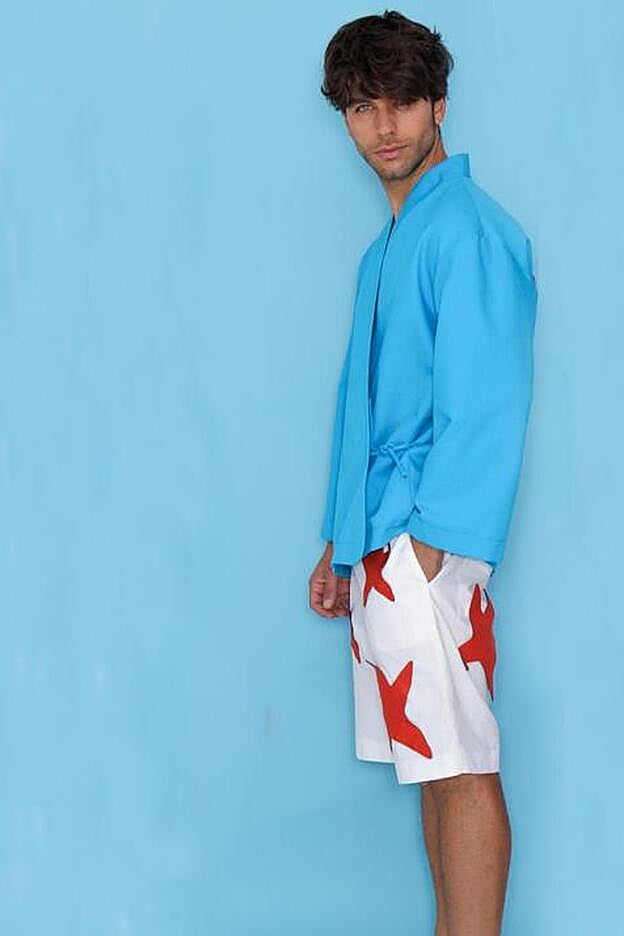 Aitor es imagen de la colección de baño 2021 de Ágatha Ruiz de la Prada