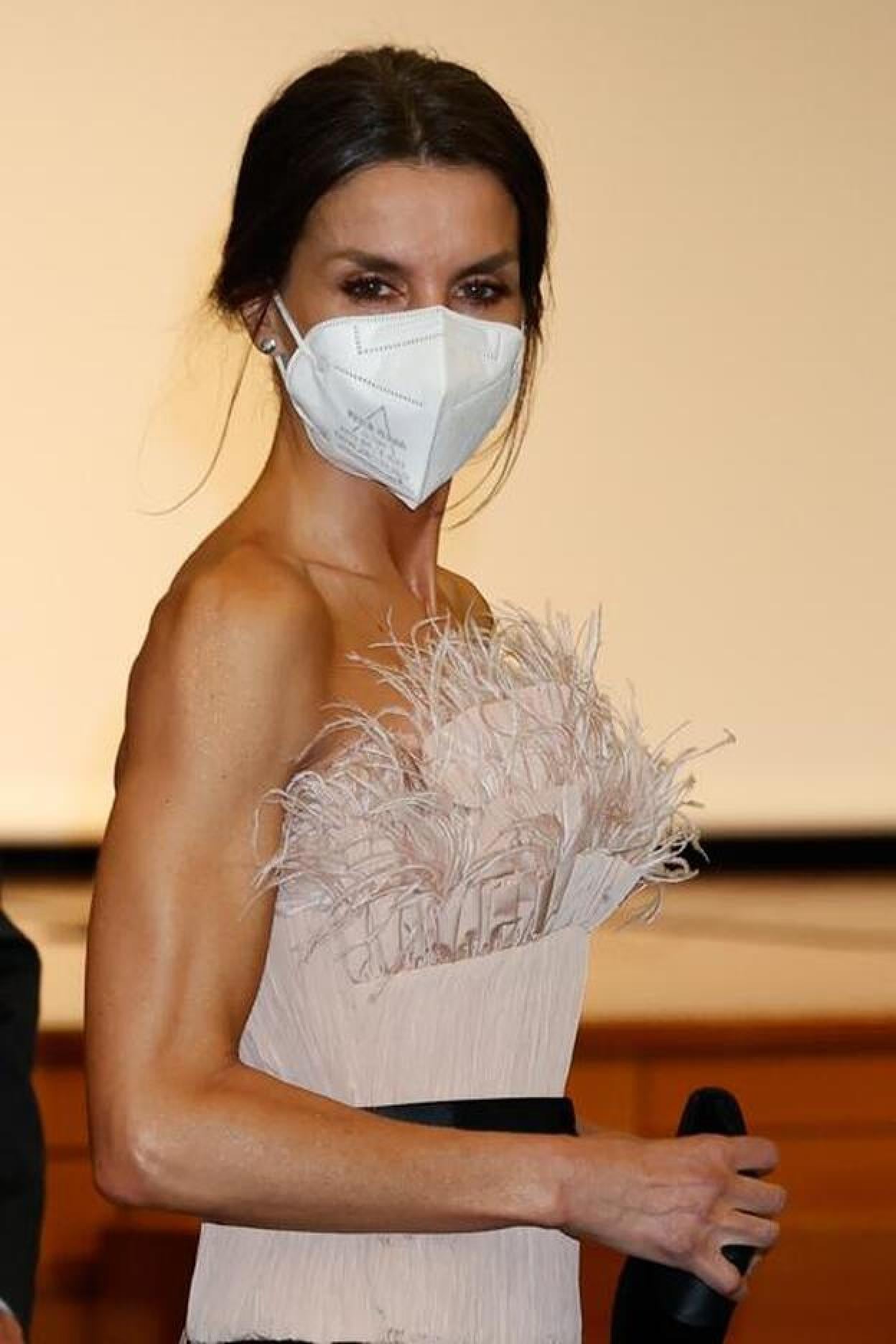 Pincha en la imagen para ver las cremas y tratamientos que necesitas para tonificar piernas, brazos y glúteos.