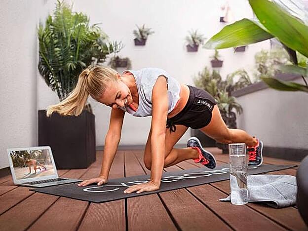 Quítate michelines y kilos de más con estos entrenamientos fáciles para hacer en casa