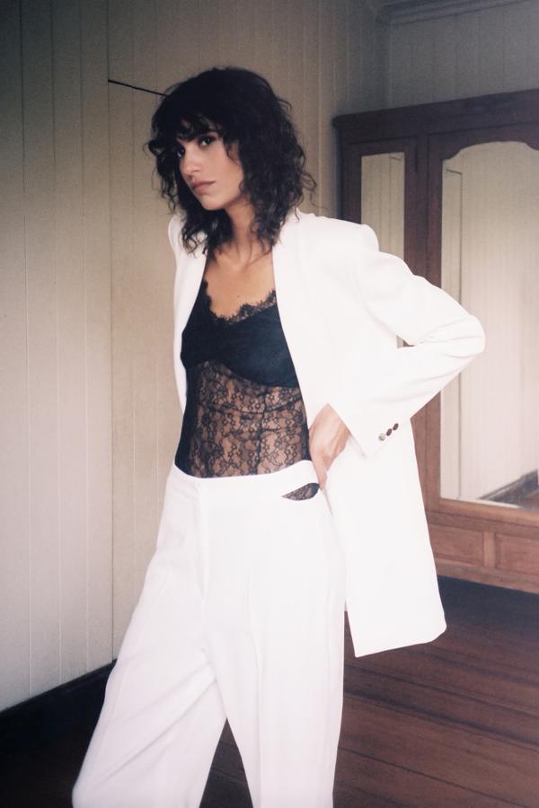 Body de encaje con puntillas, de Zara (19,95 €).