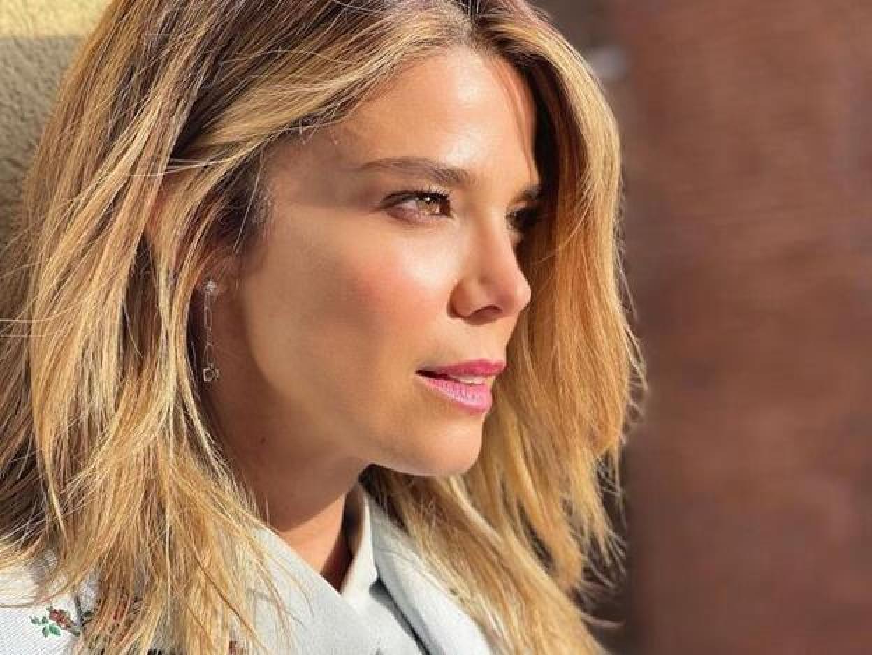 Pincha en la imagen para ver la ropa que quita años: 11 looks que rejuvenecen y sientan bien a cualquier edad.