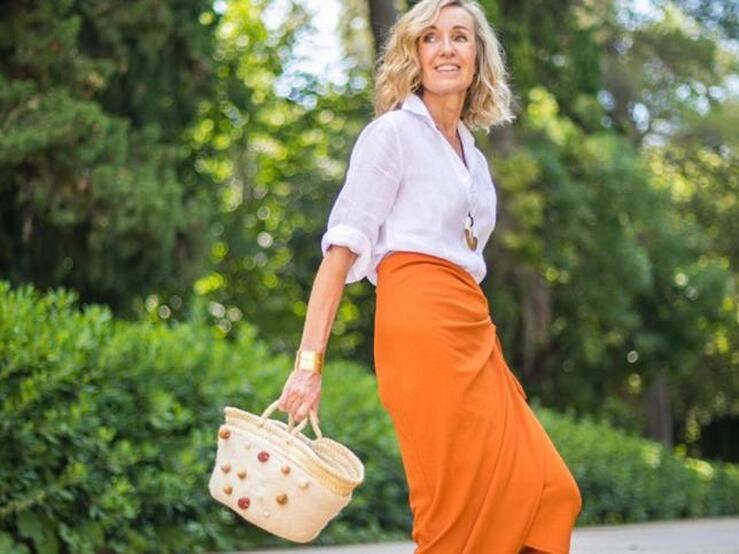 Fotos: Solo necesitas una prenda para conseguir un look elegante y sofisticado y es una de estas faldas midi cruzadas que además son pura tendencia