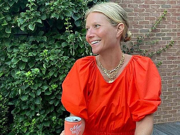 El sérum iluminador con té matcha que tiene lista de espera y otros cosméticos elaborados con este ingrediente antioxidante