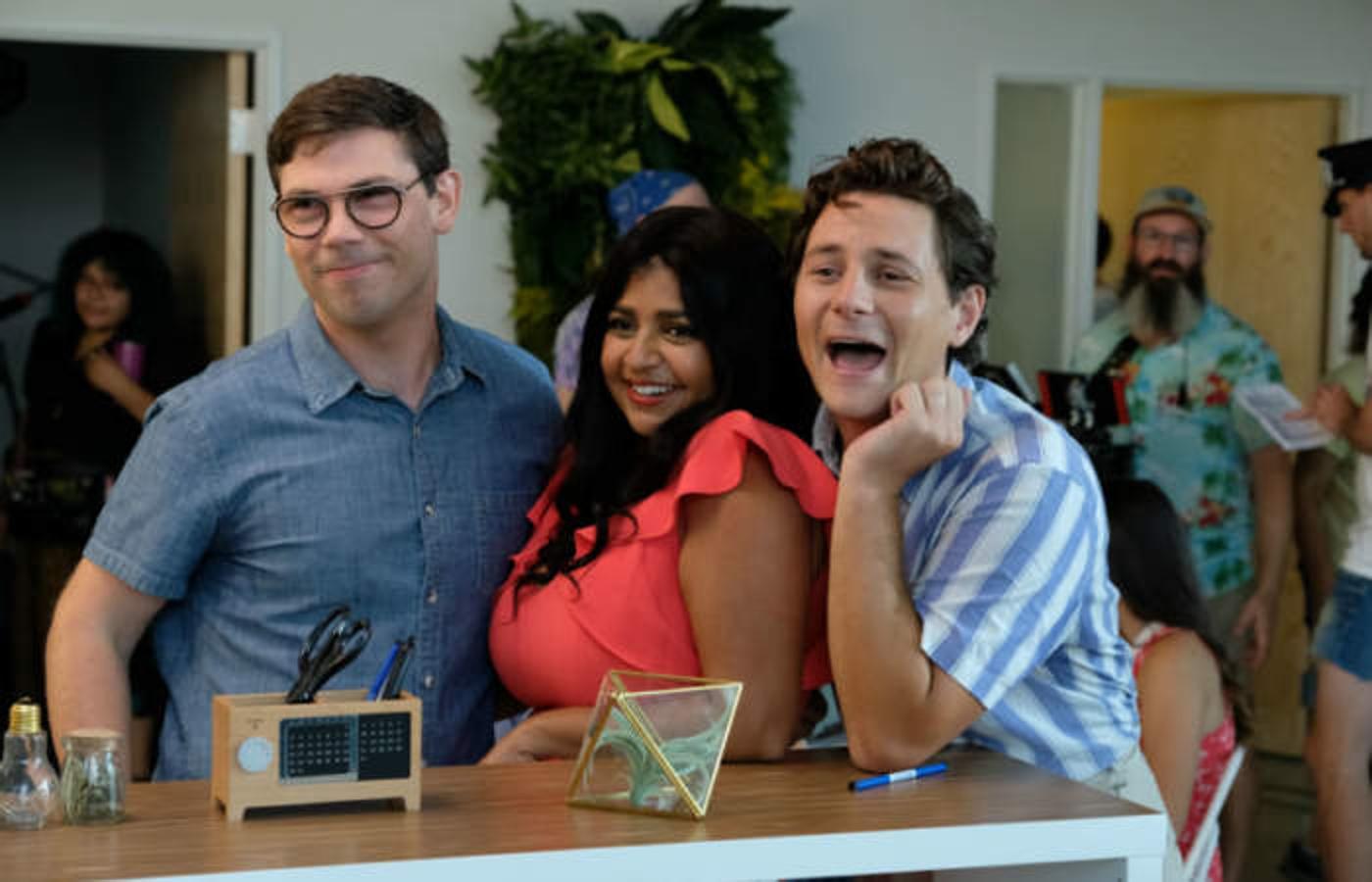 Special. Temporada 2. Netflix. 20 de mayo.Esta comedia estadounidense sobre un hombre gay con parálisis cerebral regresa con ocho nuevos episodios en los que Ryan seguirá reescribiendo su identidad y buscando la vida que quiere.